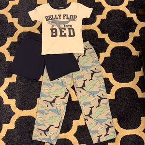 Gently Used Carter’s Kids 3-piece Pajamas Set, size 8